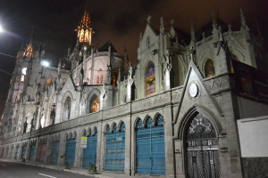 Basilika, Quito